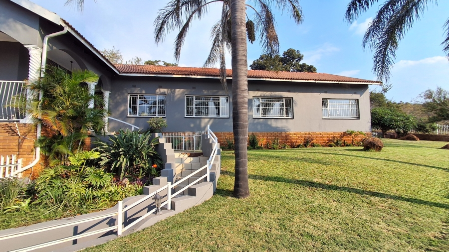 4 Bedroom Property for Sale in Safari Gardens North West